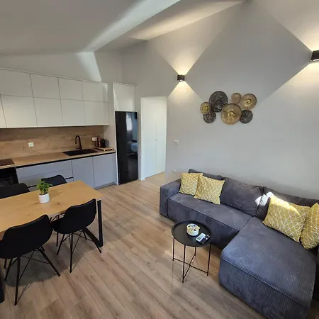 Apartment Bailando - Private Parking & Grill