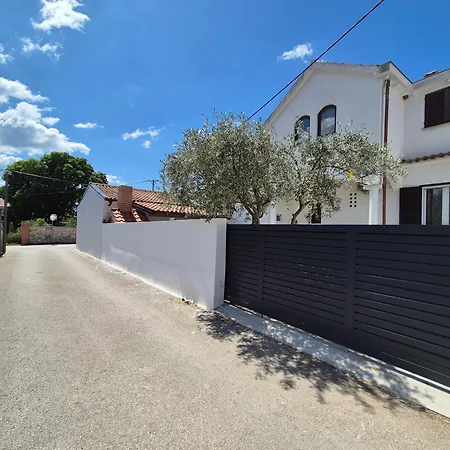 Apartment Bailando - Private Parking & Grill *